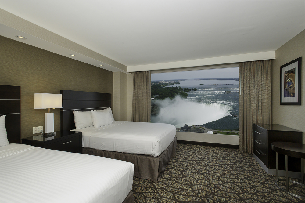 Embassy Suites by Hilton Niagara Falls - Fallsview Hotel, Canada - US Kids Golf Tournament Package