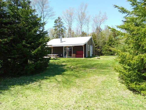 2 Bedroom Cottage (Wild Rose)