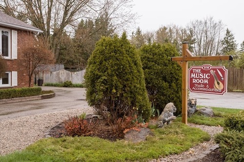 Sign, Front of House